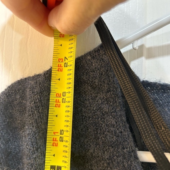 Women's Oversized V Neck Sweater Sz S Wool Infused Boho Heathered Preppy Cozy - Picture 6 of 6